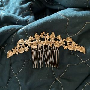 NWB Rhinestone silver hair comb bridal evening